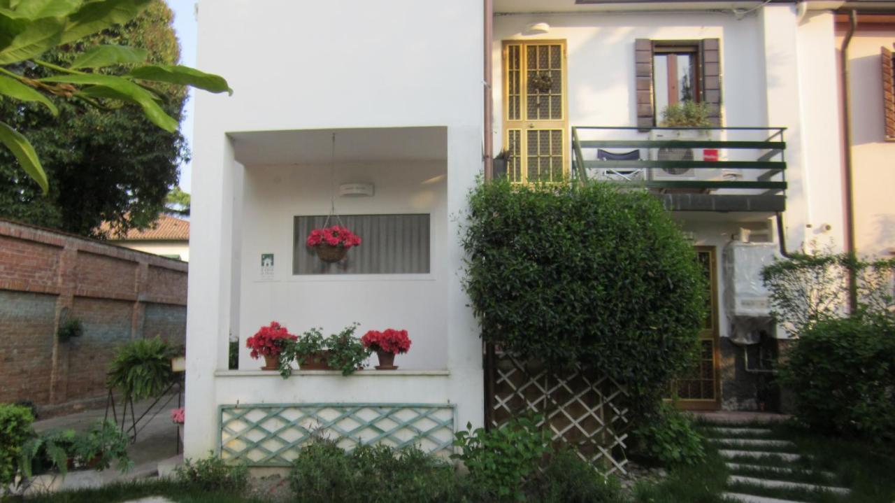 A Casa Di Dora Bed & Breakfast Treviso Eksteriør bilde